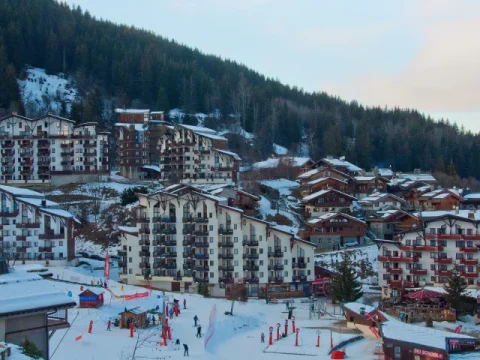 Bergamo to La Tania Transfers