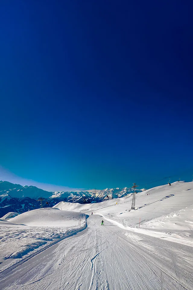 La Tzoumaz Transfers