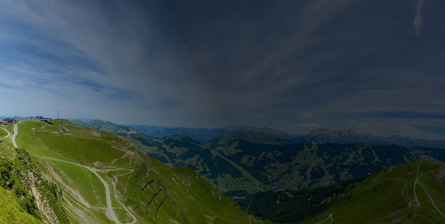 <span class="h1-span-small">Austria</span>