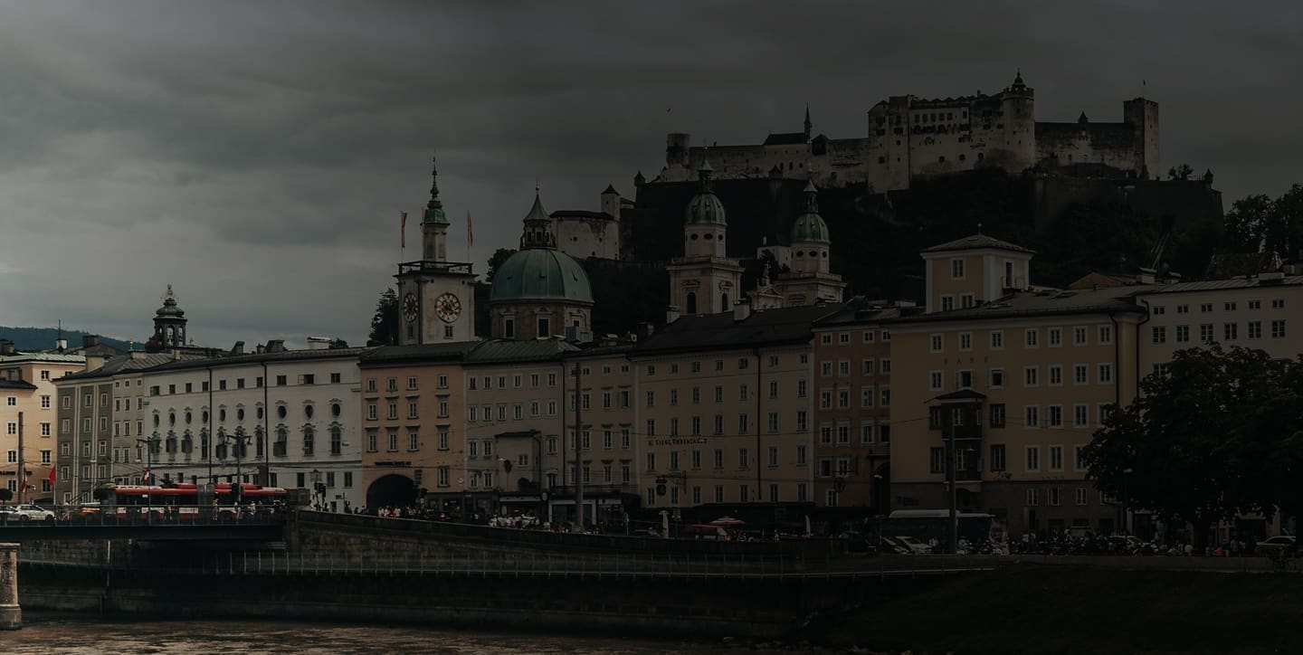 <span class="h1-span-small">Austria</span>